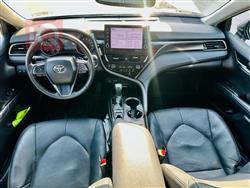 تۆیۆتا کامری